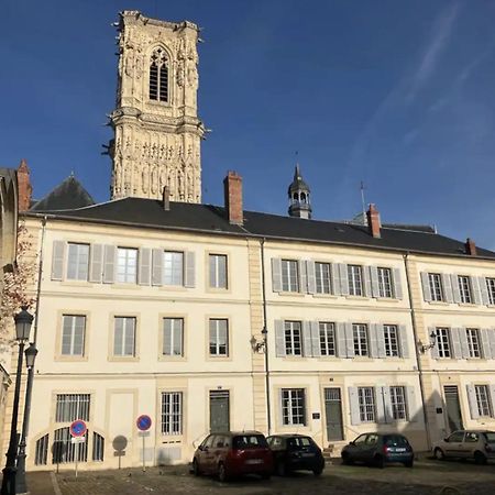 La Chapelle: Luxurious 5-Star Suites in Nevers Exterior photo