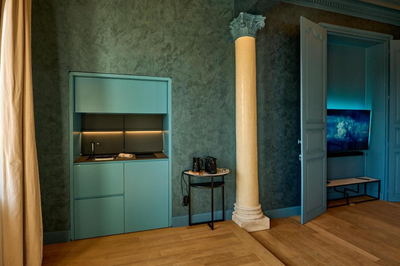 La Chapelle: Luxurious 5-Star Suites in Nevers Exterior photo