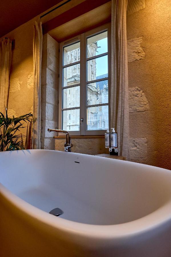 La Chapelle: Luxurious 5-Star Suites in Nevers Exterior photo
