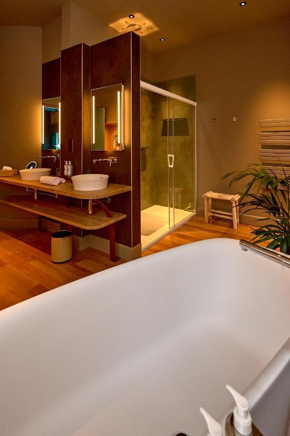 La Chapelle: Luxurious 5-Star Suites in Nevers Exterior photo